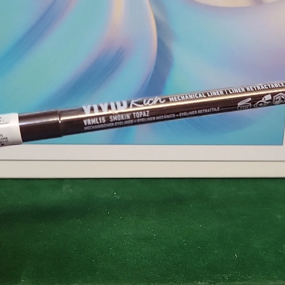 NYX Vivid Rich Mechanical Liner Eye Pencil Smokin' Topaz 0.27g New Sealed